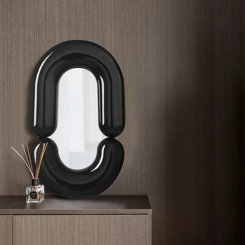 Milan Tubular Glossy White Avant-Garde Wall Mirror - product detail view 3 by LUMEVORO