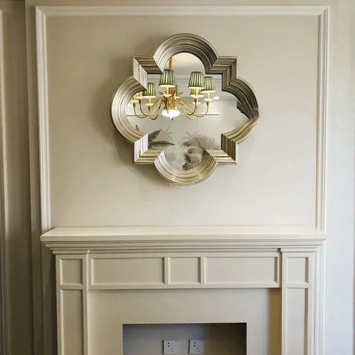 Versailles Quatrefoil Antiqued Silver Wall Mirror - product detail view 8 by LUMEVORO