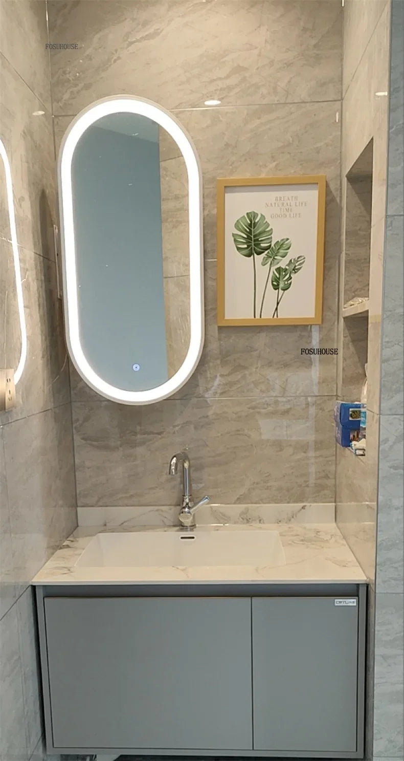 Sculptural Corner Folding Full-Length Mirror with Stand - product detail view 14 by LUMEVORO